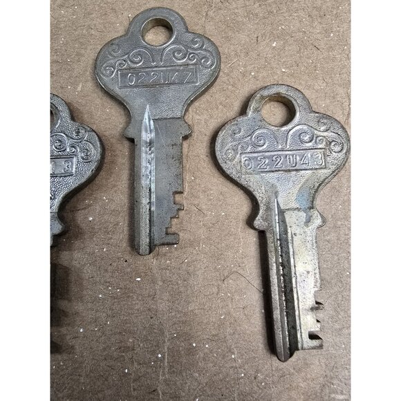 Keys Lot of 3 Vtg ILCO Independent Lock Co Ornate Fitchburg Mass USA Brass? #4 - Picture 7 of 7